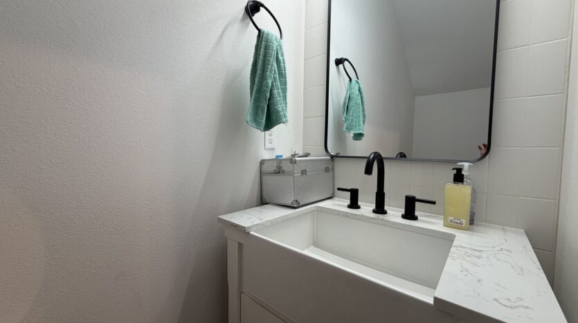 22035 SE Ash St. - Gresham - Oregon - 3 bed, 2.5 bath rental property