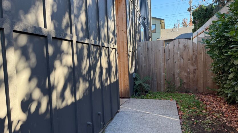 22035 SE Ash St. - Gresham - Oregon - 3 bed, 2.5 bath rental property