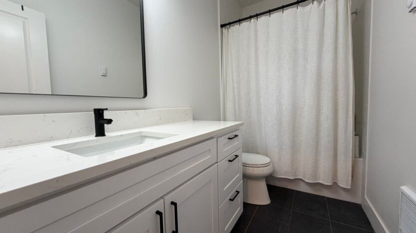 22035 SE Ash St. - Gresham - Oregon - 3 bed, 2.5 bath rental property