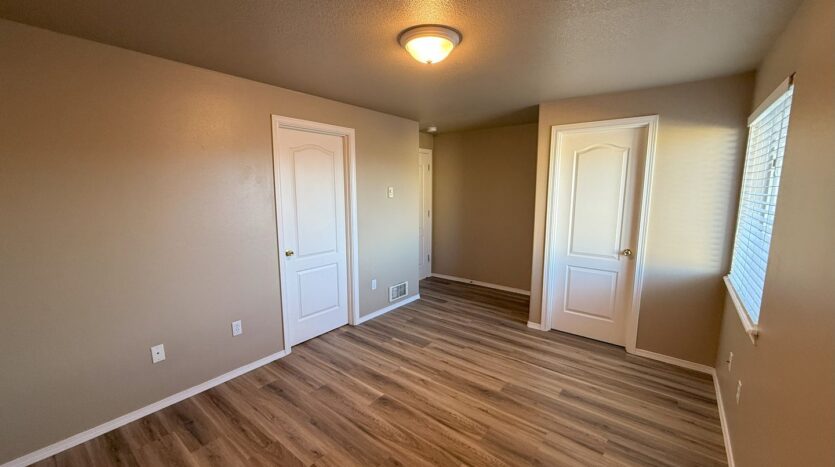 2561 NW Cedar Ave - 4 - Redmond - Oregon - 2 bed, 2.5 bath rental property