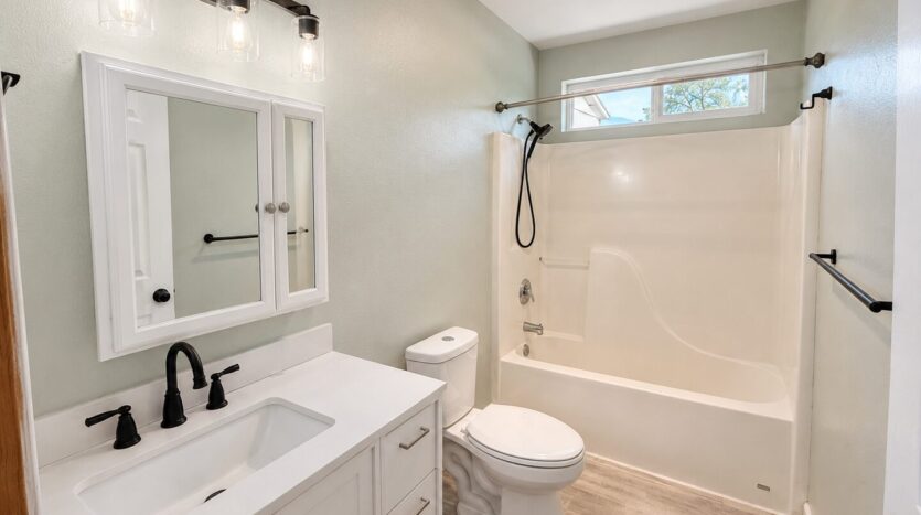 2747 NE North Pilot Butte Drive - Bend - Oregon - 3 bed, 2 bath rental property