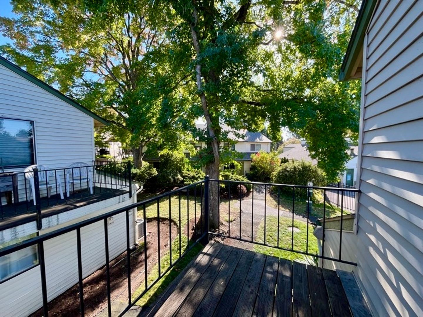 390 N Hayden Island Dr. - Portland - Oregon - 1 bed, 1 bath rental property