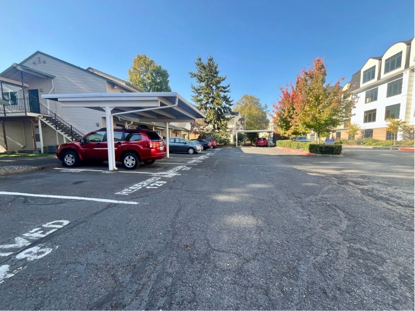 390 N Hayden Island Dr. - Portland - Oregon - 1 bed, 1 bath rental property