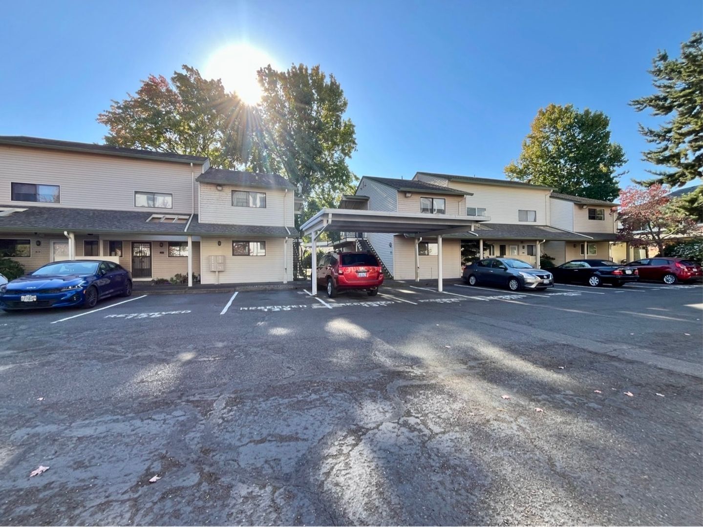 390 N Hayden Island Dr. - Portland - Oregon - 1 bed, 1 bath rental property
