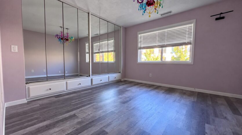 390 N Hayden Island Dr. - Portland - Oregon - 1 bed, 1 bath rental property