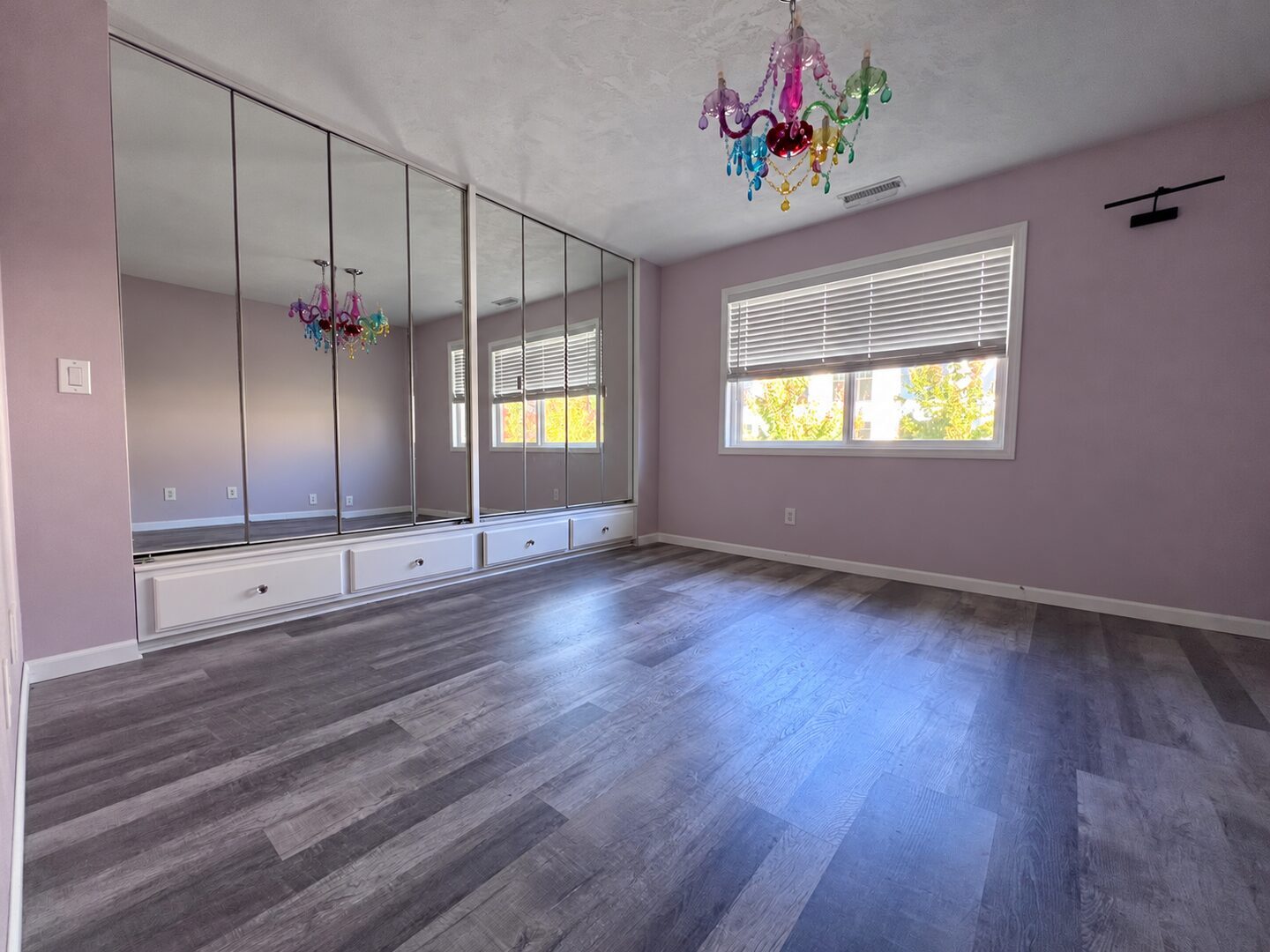 390 N Hayden Island Dr. - Portland - Oregon - 1 bed, 1 bath rental property