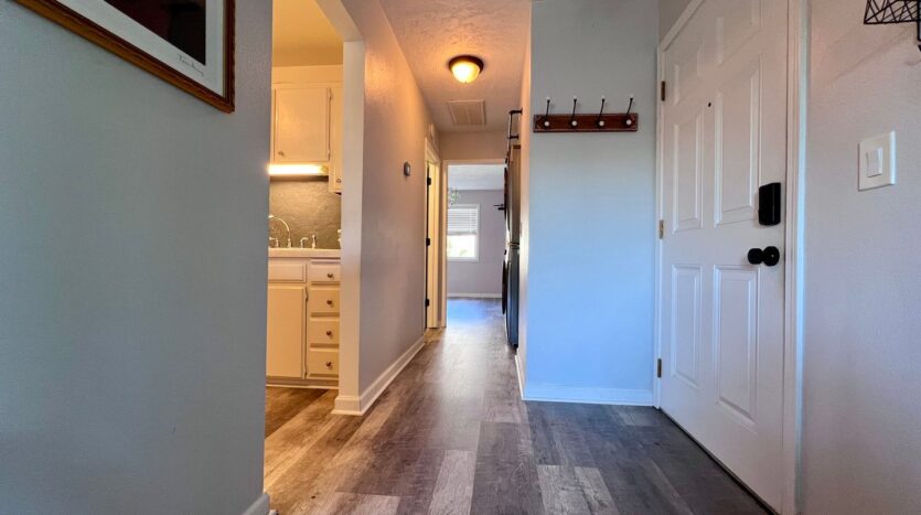390 N Hayden Island Dr. - Portland - Oregon - 1 bed, 1 bath rental property