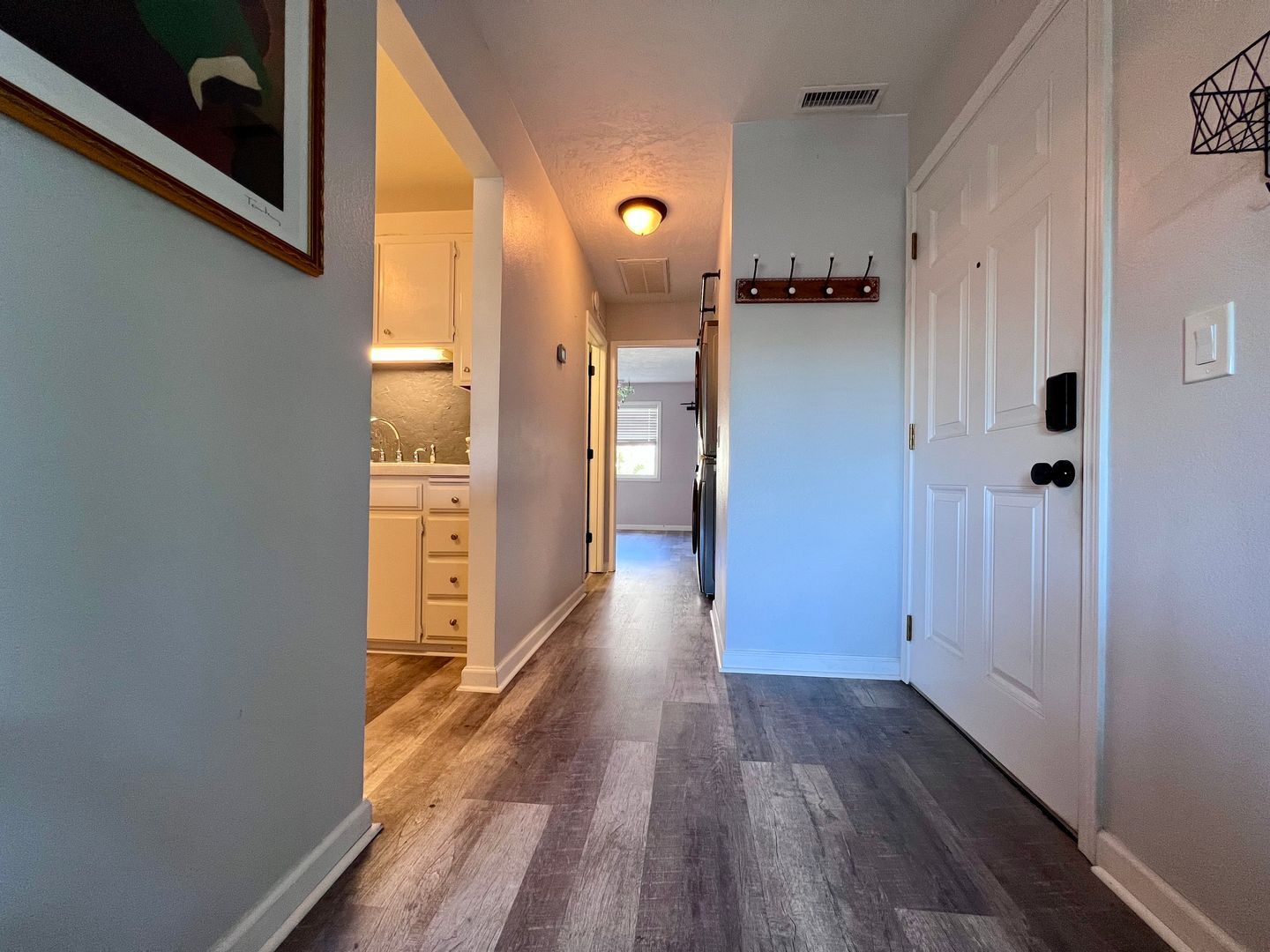 390 N Hayden Island Dr. - Portland - Oregon - 1 bed, 1 bath rental property