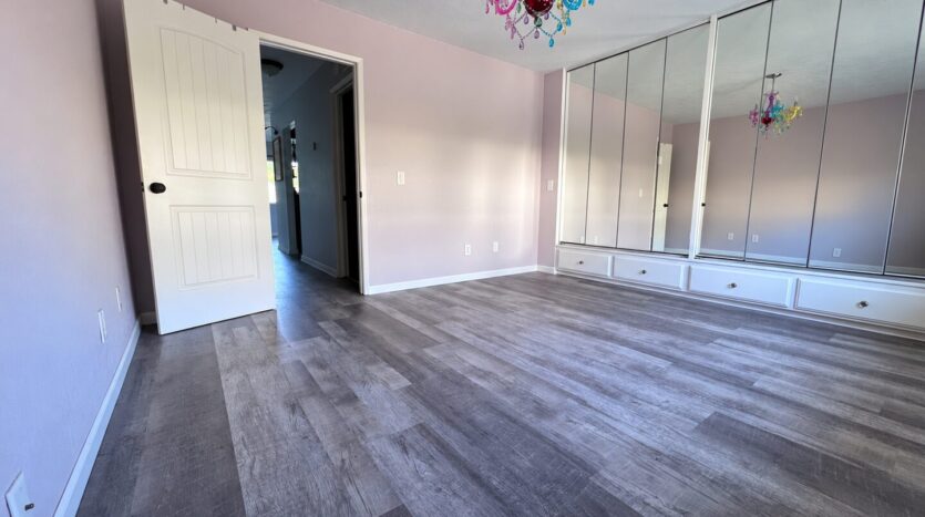 390 N Hayden Island Dr. - Portland - Oregon - 1 bed, 1 bath rental property