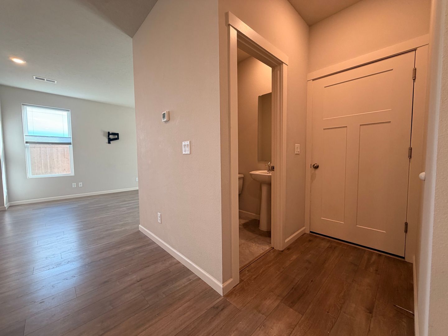 4014 SW Quartz Ave - Redmond - Oregon - 4 bed, 3.5 bath rental property