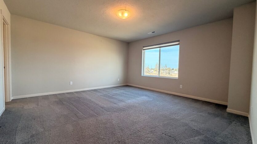 4014 SW Quartz Ave - Redmond - Oregon - 4 bed, 3.5 bath rental property