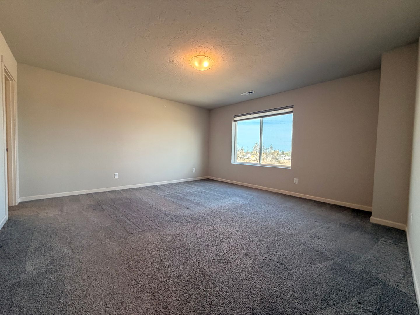 4014 SW Quartz Ave - Redmond - Oregon - 4 bed, 3.5 bath rental property