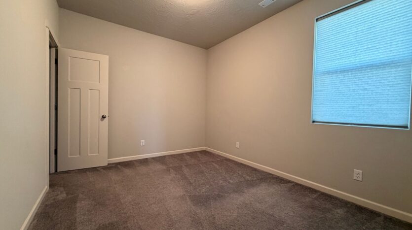 4014 SW Quartz Ave - Redmond - Oregon - 4 bed, 3.5 bath rental property