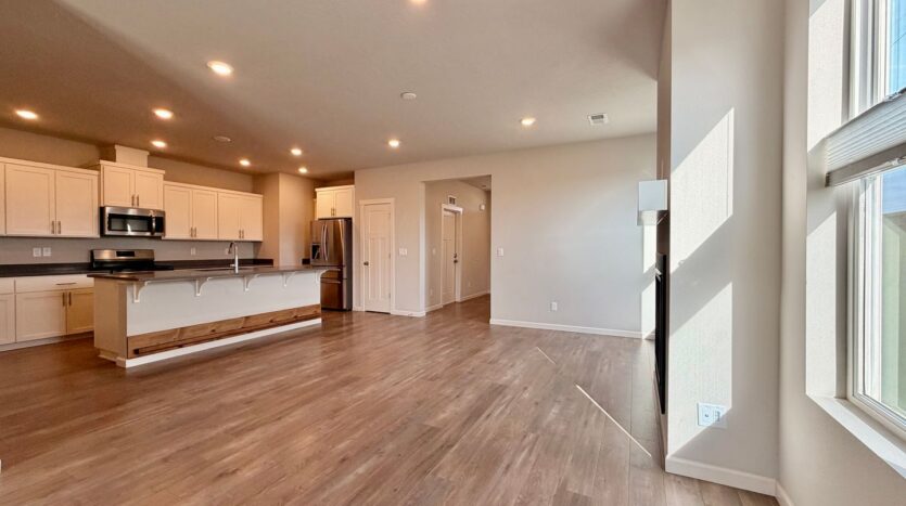 4014 SW Quartz Ave - Redmond - Oregon - 4 bed, 3.5 bath rental property