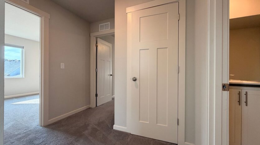 4014 SW Quartz Ave - Redmond - Oregon - 4 bed, 3.5 bath rental property