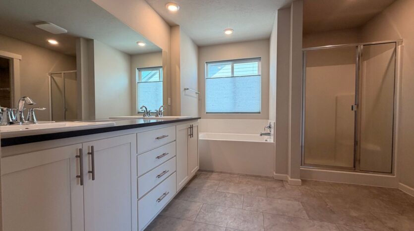 4014 SW Quartz Ave - Redmond - Oregon - 4 bed, 3.5 bath rental property