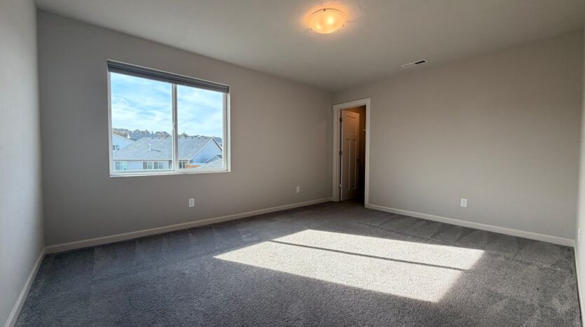 4014 SW Quartz Ave - Redmond - Oregon - 4 bed, 3.5 bath rental property