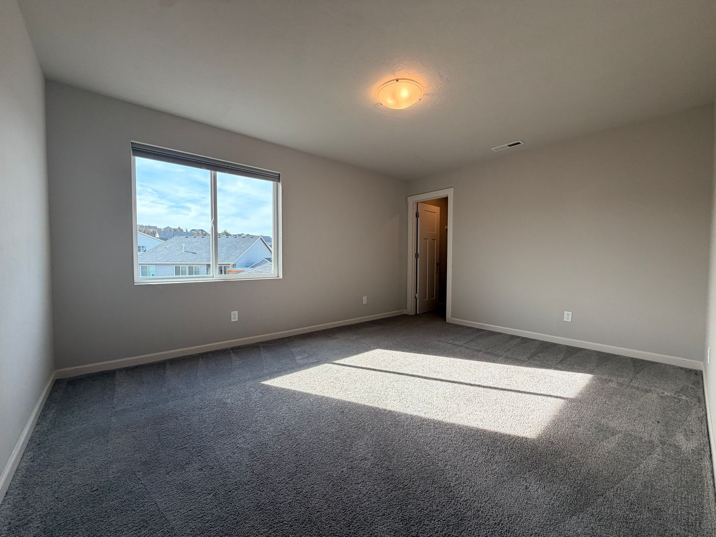 4014 SW Quartz Ave - Redmond - Oregon - 4 bed, 3.5 bath rental property