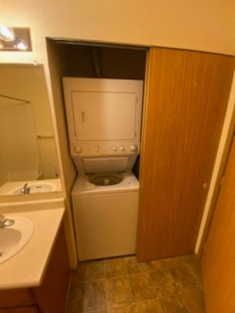 4018 Northwest Avenue - Bellingham - Washington - 2 bed, 1.5 bath rental property