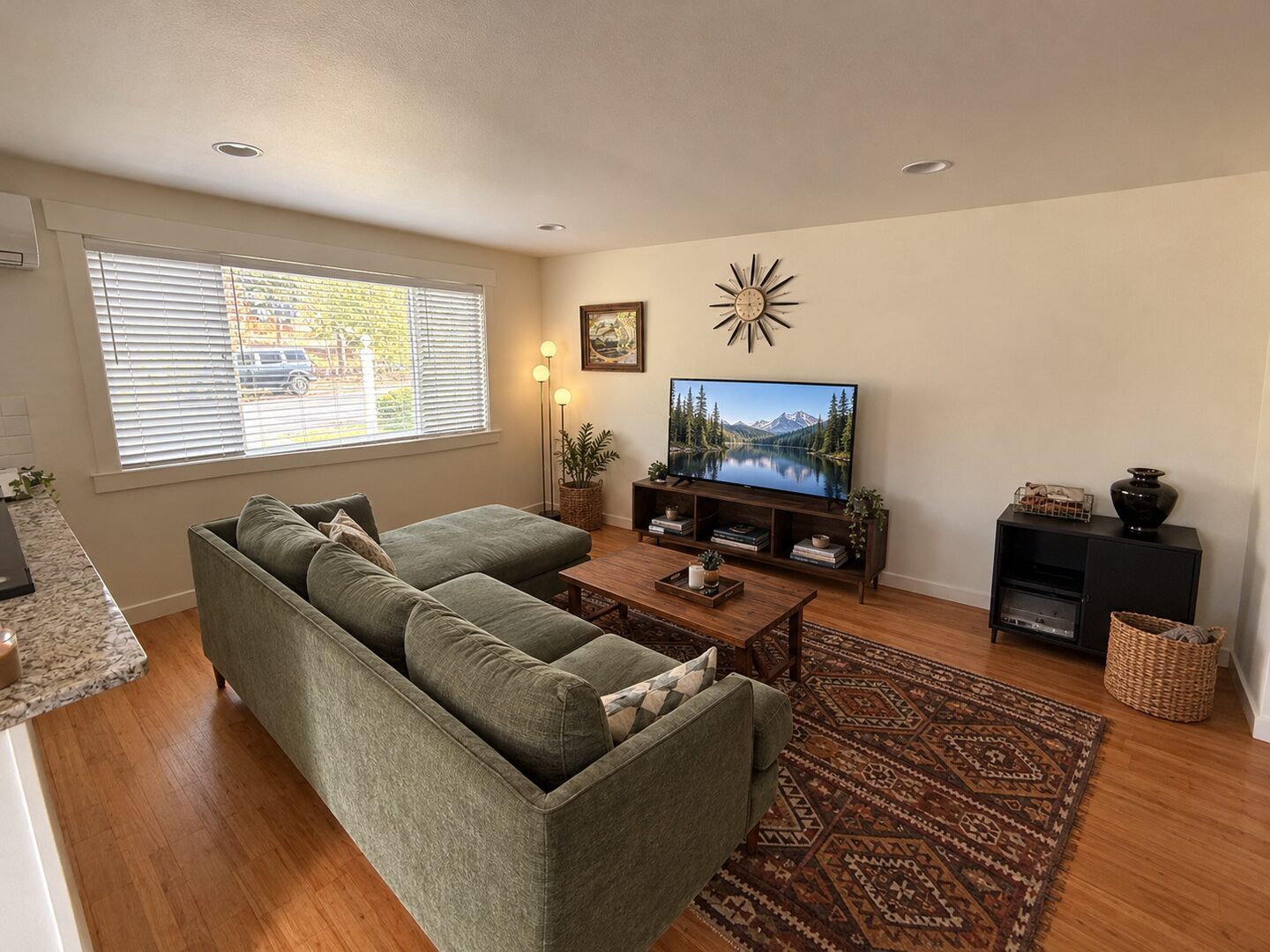403 SE 4th Street - Bend - Oregon - 2 bed, 1 bath rental property