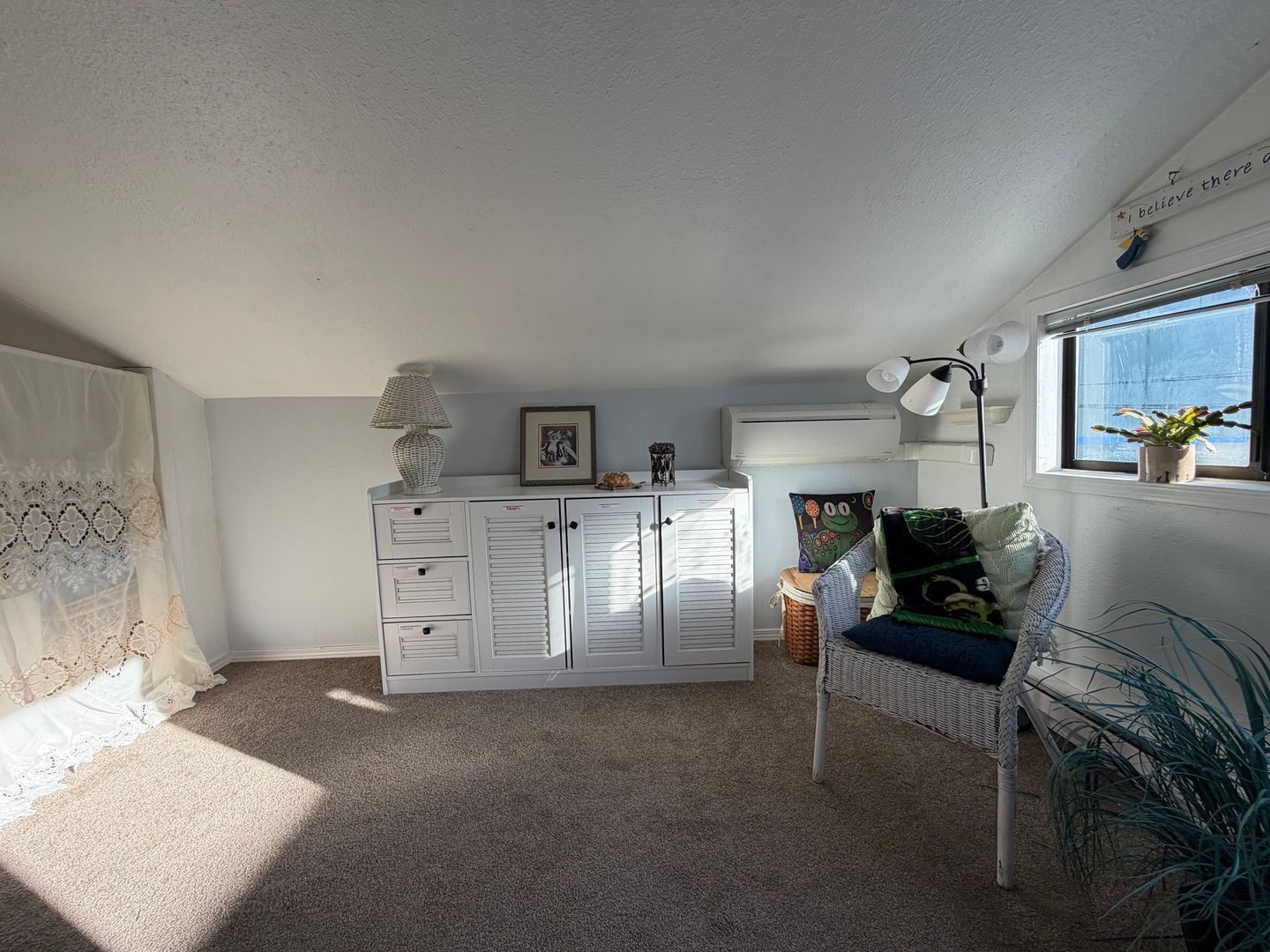 444 N Tomahawk Island Dr - Portland - Oregon - 2 bed, 1 bath rental property