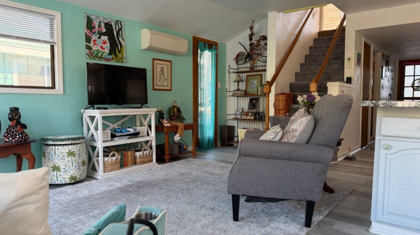 444 N Tomahawk Island Dr - Portland - Oregon - 2 bed, 1 bath rental property