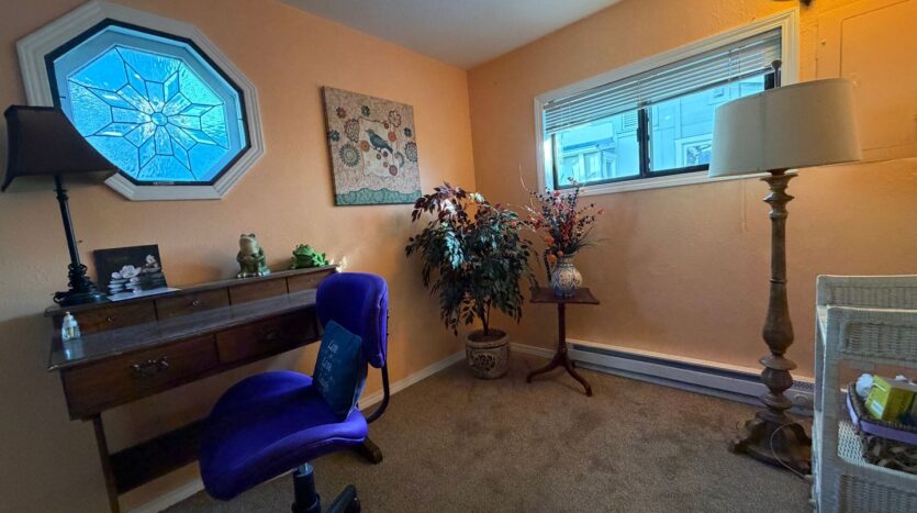 444 N Tomahawk Island Dr - Portland - Oregon - 2 bed, 1 bath rental property