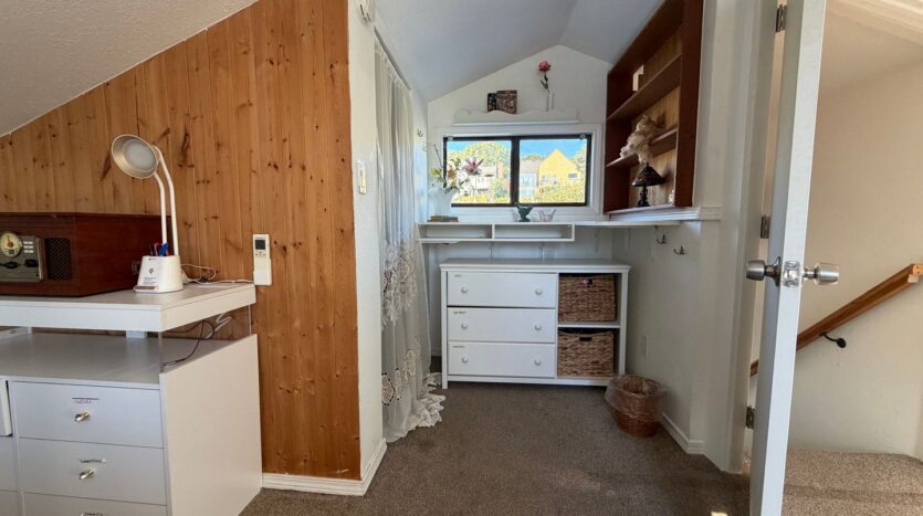 444 N Tomahawk Island Dr - Portland - Oregon - 2 bed, 1 bath rental property