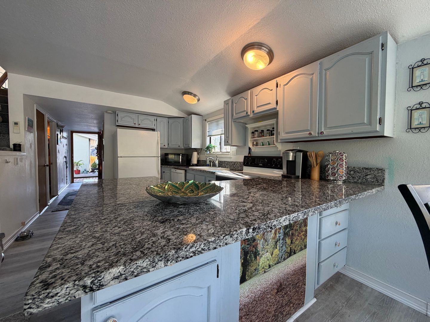 444 N Tomahawk Island Dr - Portland - Oregon - 2 bed, 1 bath rental property