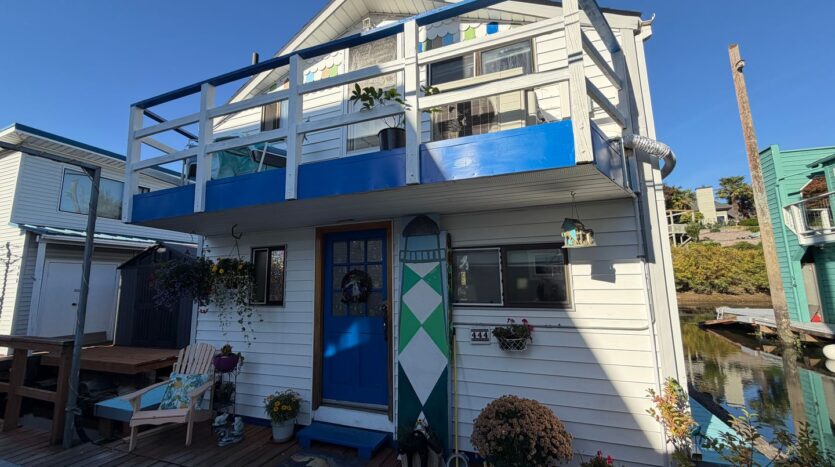 444 N Tomahawk Island Dr - Portland - Oregon - 2 bed, 1 bath rental property