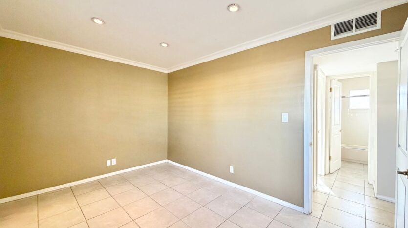 445 N Farrell Dr - Palm Springs - California - 4 bed, 2 bath rental property