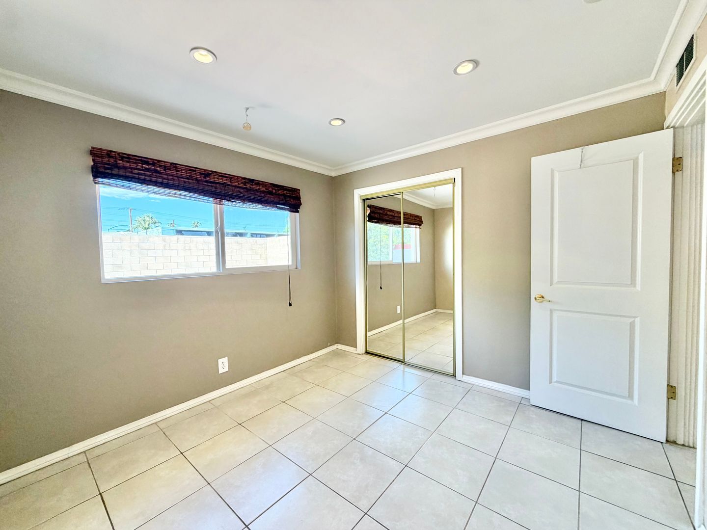 445 N Farrell Dr - Palm Springs - California - 4 bed, 2 bath rental property