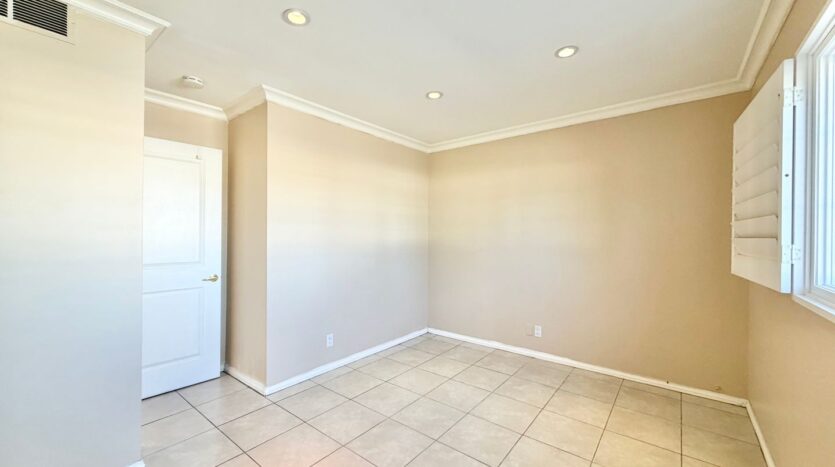 445 N Farrell Dr - Palm Springs - California - 4 bed, 2 bath rental property