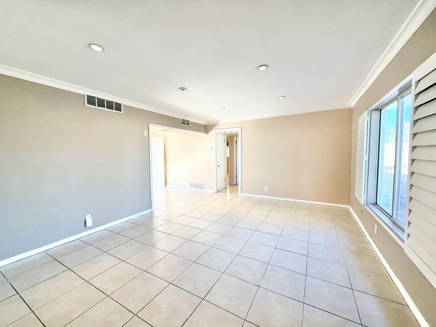 445 N Farrell Dr - Palm Springs - California - 4 bed, 2 bath rental property
