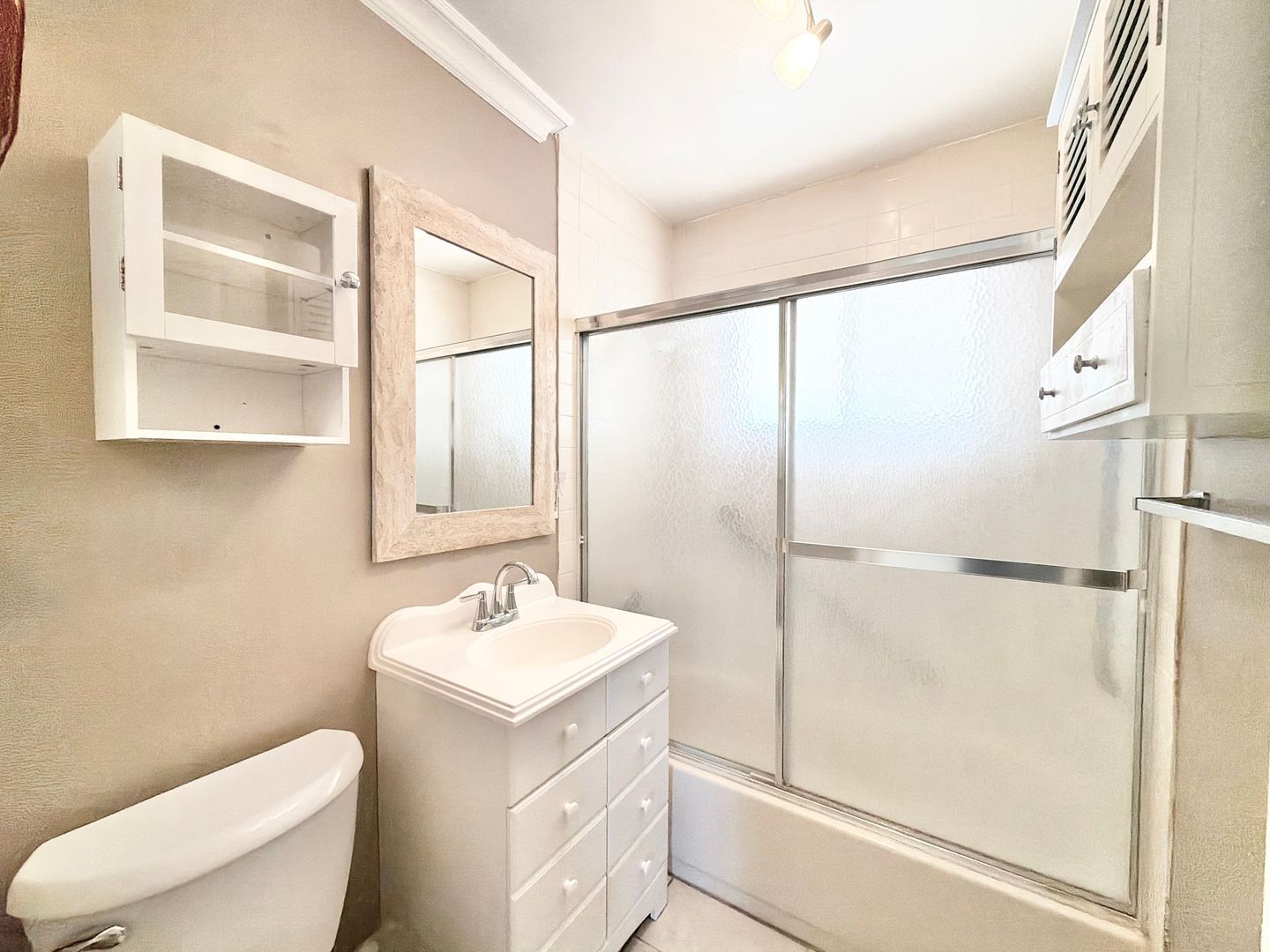445 N Farrell Dr - Palm Springs - California - 4 bed, 2 bath rental property