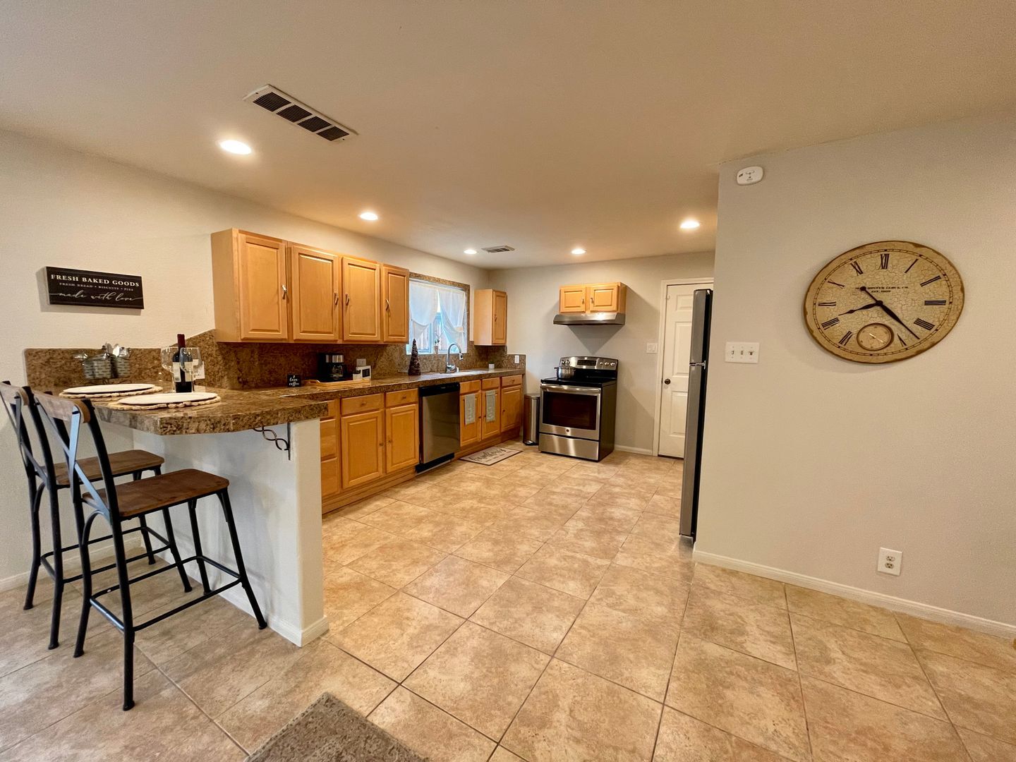 54074 Avenida Villa - La Quinta - California - 2 bed, 1 bath rental property