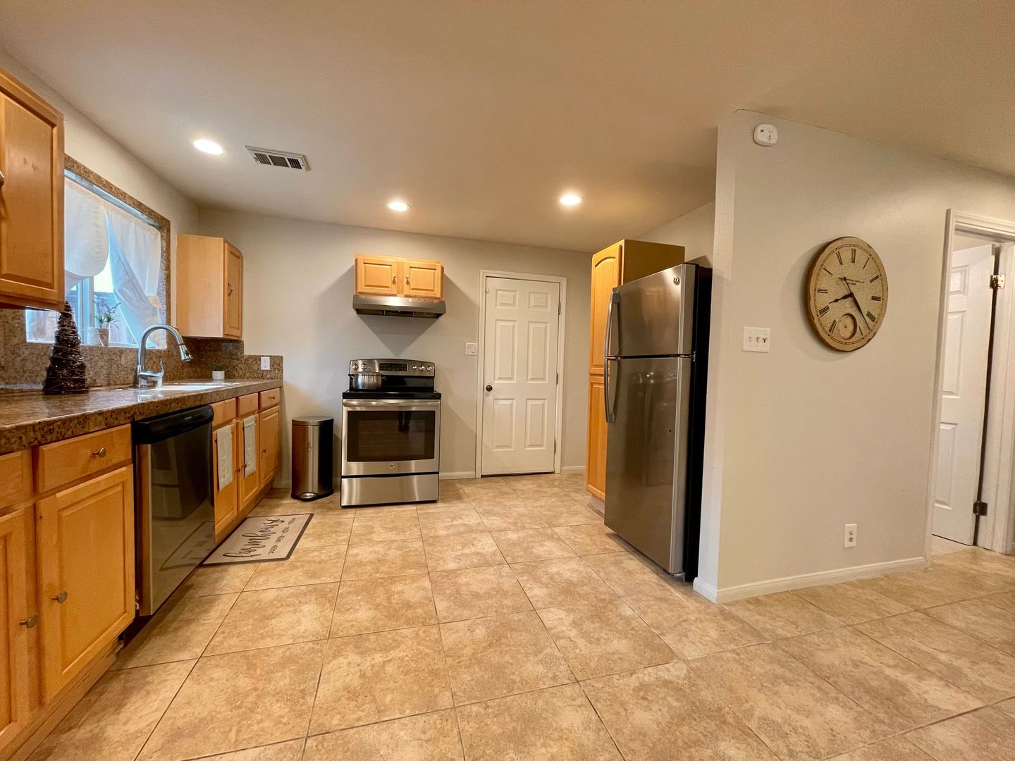 54074 Avenida Villa - La Quinta - California - 2 bed, 1 bath rental property