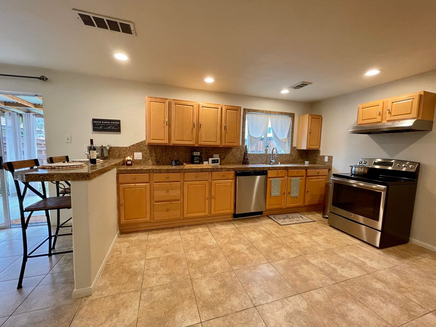 54074 Avenida Villa - La Quinta - California - 2 bed, 1 bath rental property
