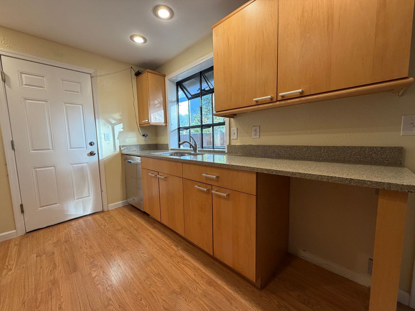 623 NE 172nd Ave. - Portland - Oregon - 3 bed, 1 bath rental property