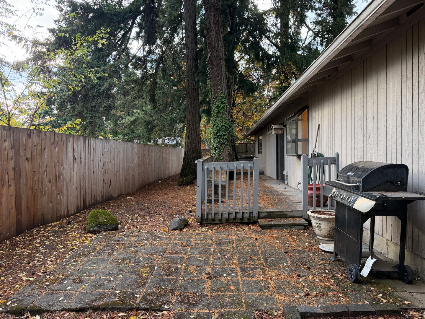 623 NE 172nd Ave. - Portland - Oregon - 3 bed, 1 bath rental property