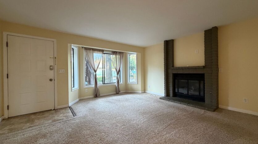 623 NE 172nd Ave. - Portland - Oregon - 3 bed, 1 bath rental property