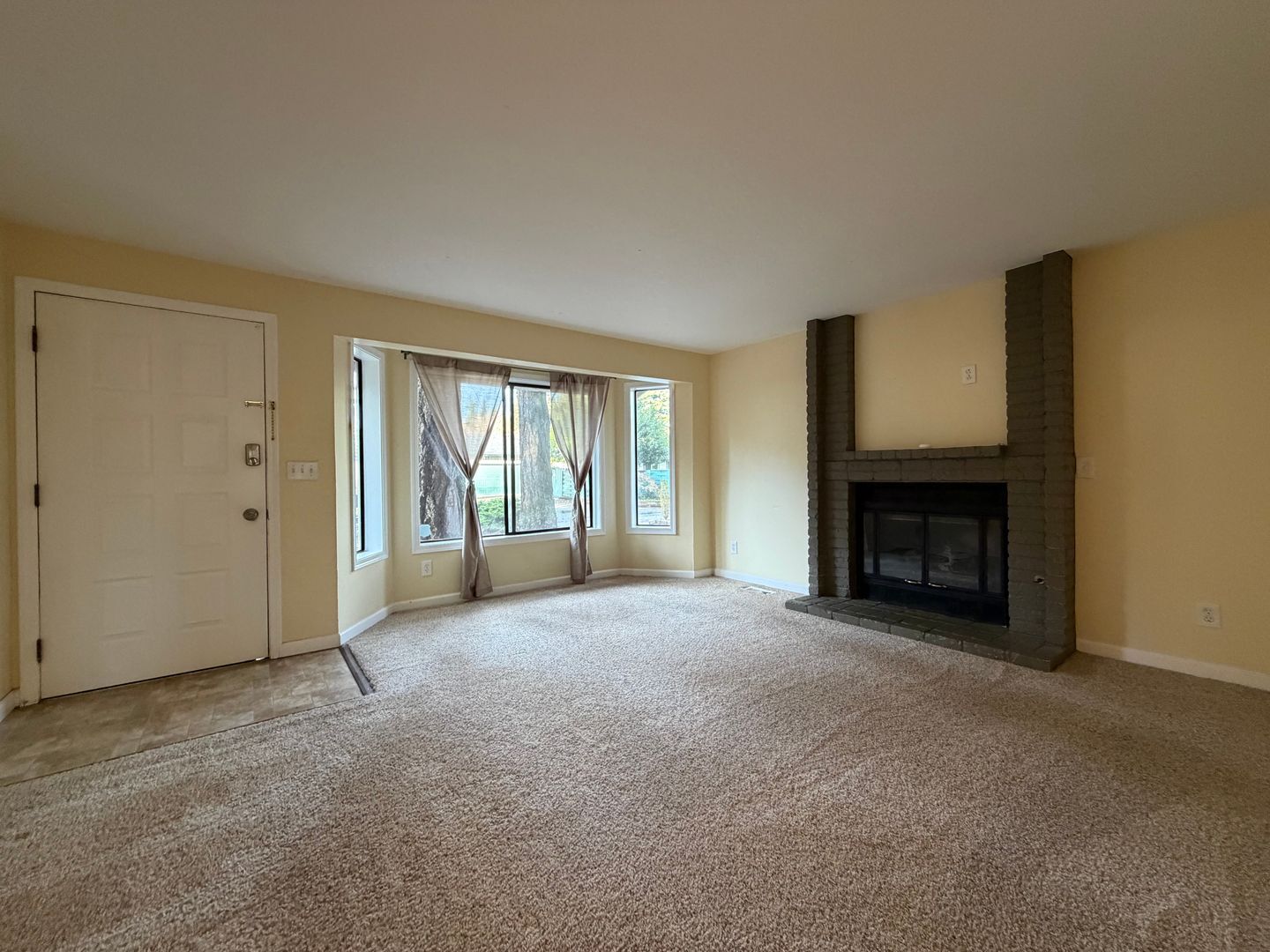 623 NE 172nd Ave. - Portland - Oregon - 3 bed, 1 bath rental property