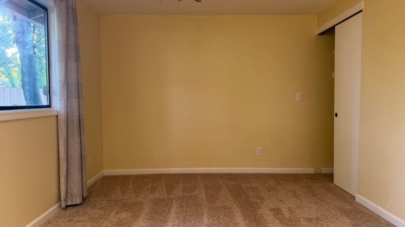 623 NE 172nd Ave. - Portland - Oregon - 3 bed, 1 bath rental property