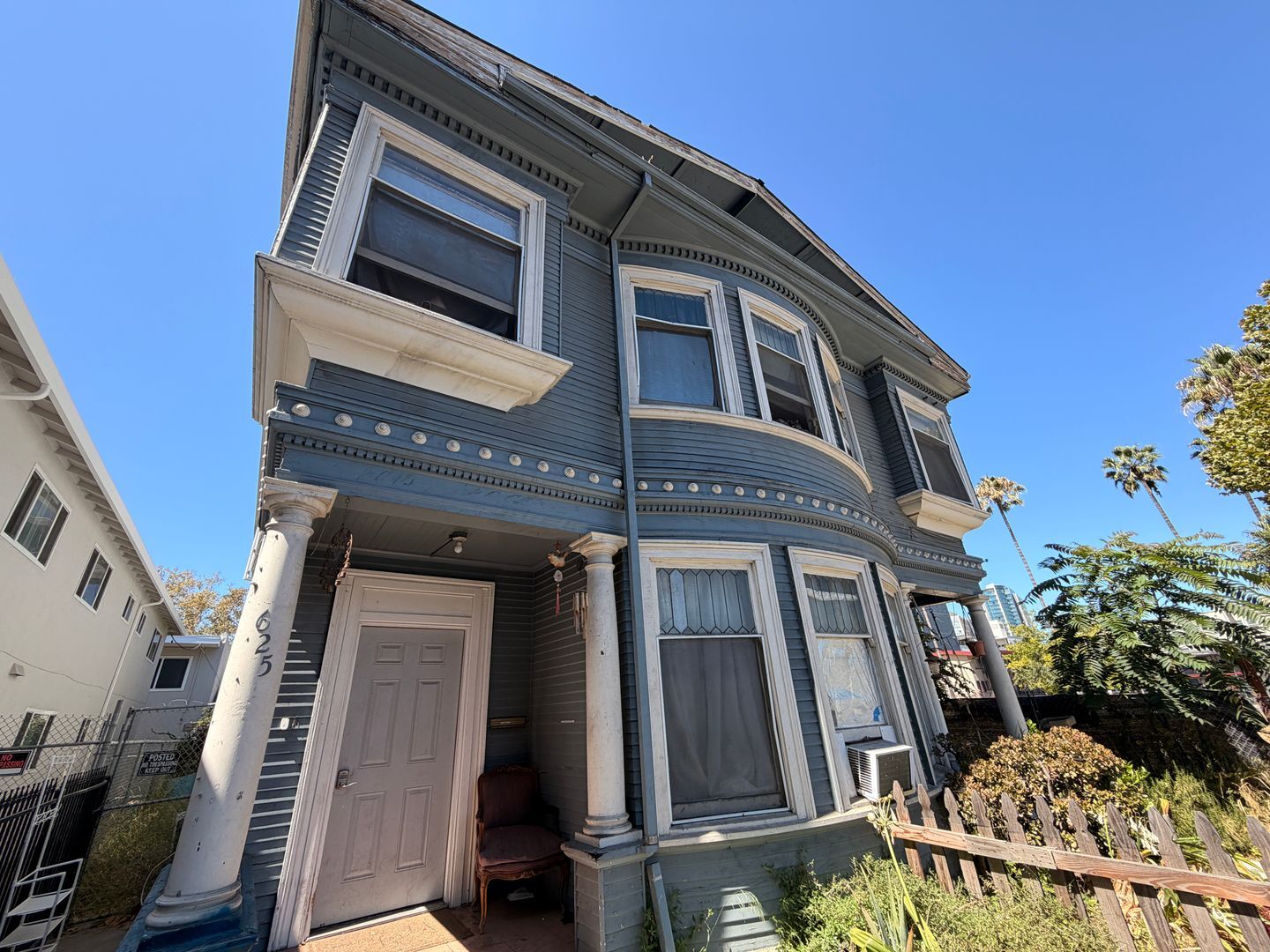 625 S 2nd St – 4