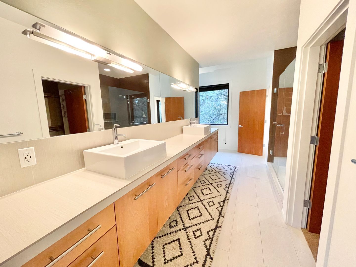 630 NW Silver Buckle Rd - Bend - Oregon - 4 bed, 3.5 bath rental property