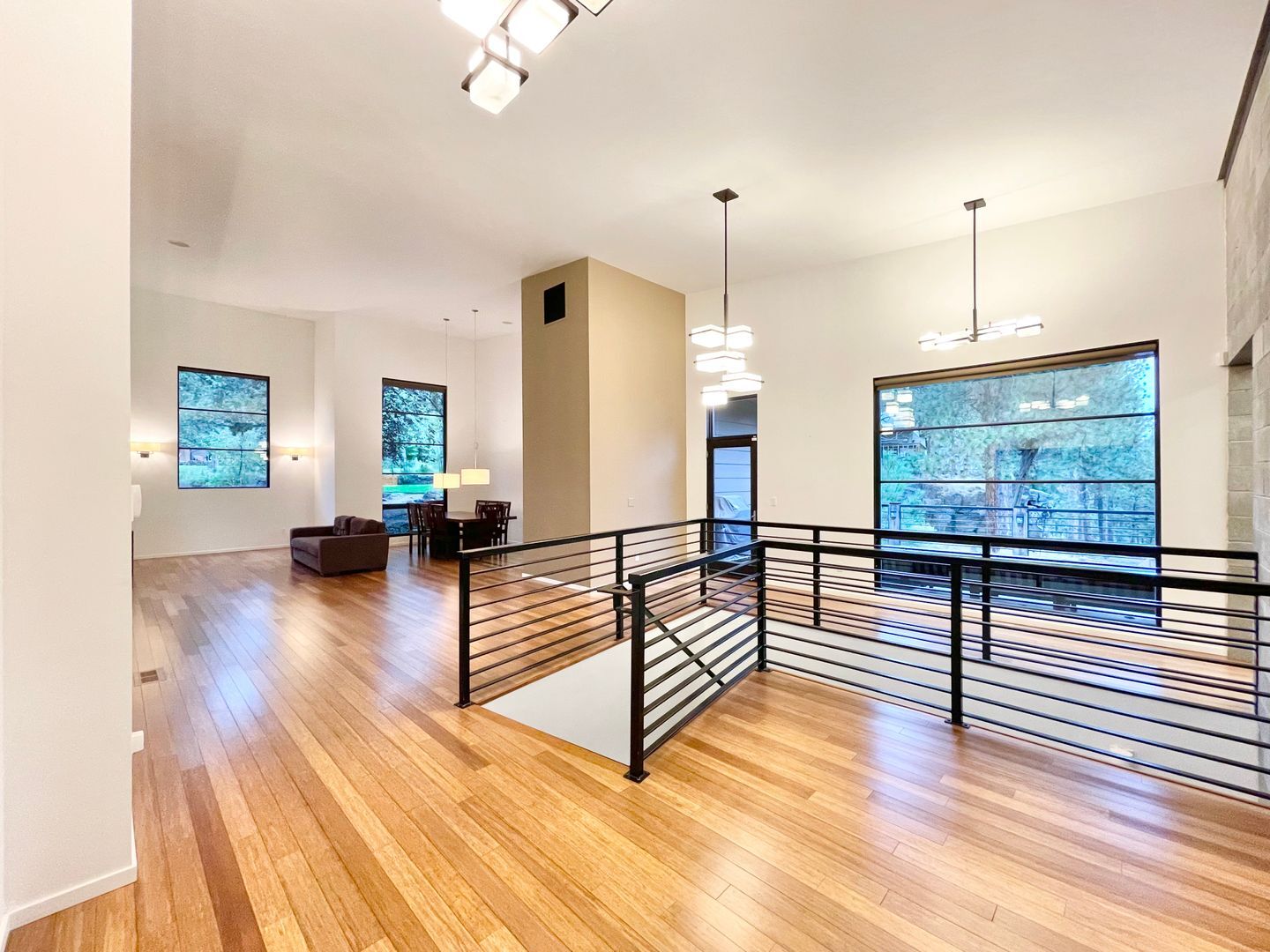630 NW Silver Buckle Rd - Bend - Oregon - 4 bed, 3.5 bath rental property