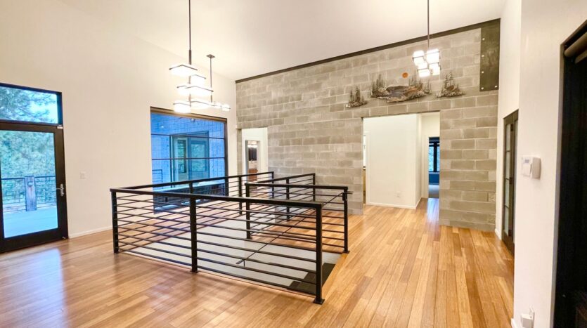630 NW Silver Buckle Rd - Bend - Oregon - 4 bed, 3.5 bath rental property