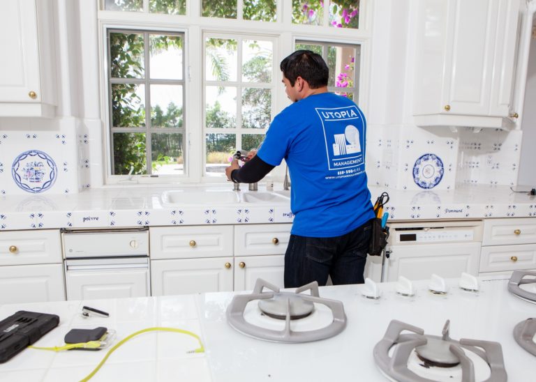 The benefits of hiring a property management company to help with maintenance