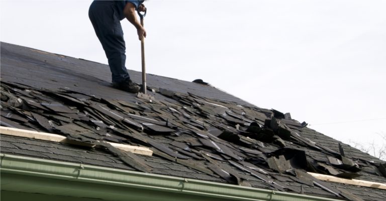 Should Your Hire an Unlicensed Roofing Contractor to Work on Your Orange County Rentals?