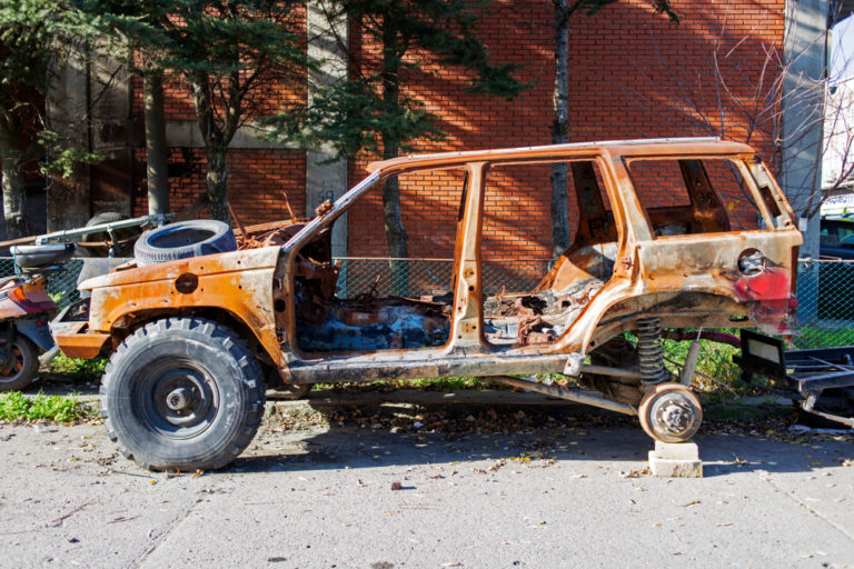 How to Deal with Residents Junk Cars